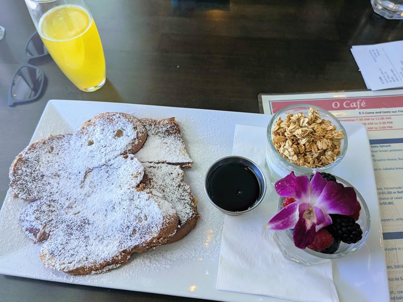 O Cafe Bakery Bistro food