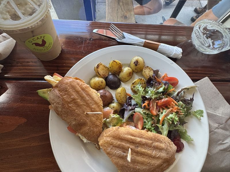 O Cafe Bakery Bistro food